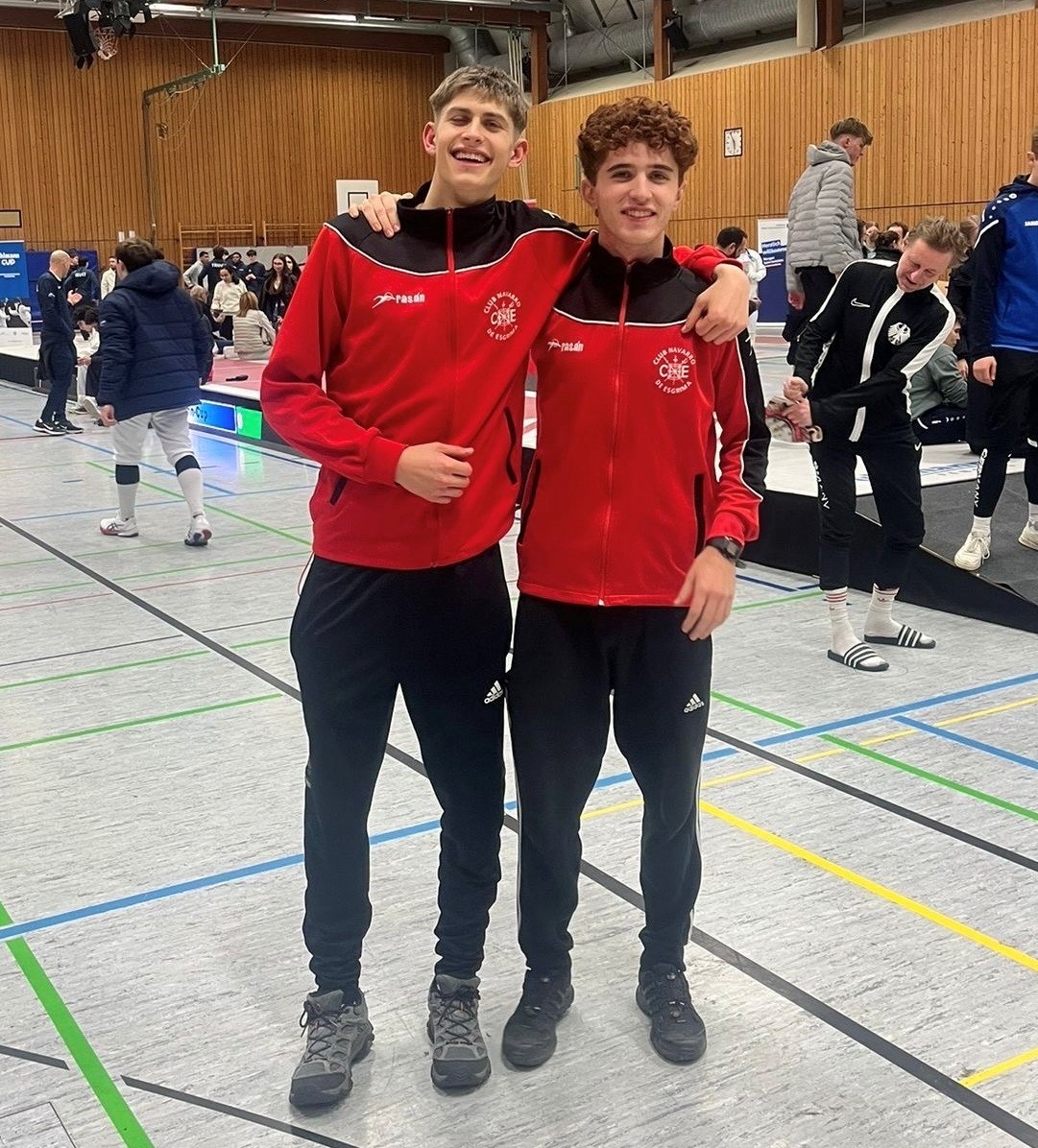 Sánchez y Urmeneta, del Club Navarro de Esgrima, compiten en el Circuito Europeo Sub 23